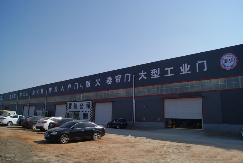 翼達(dá)門(mén)業(yè)生產(chǎn)車(chē)間