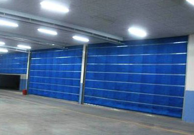 無機(jī)布防火卷簾門.jpg 無機(jī)布防火卷簾門.jpg